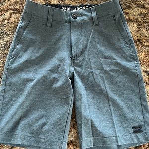 Billabong submersible shorts